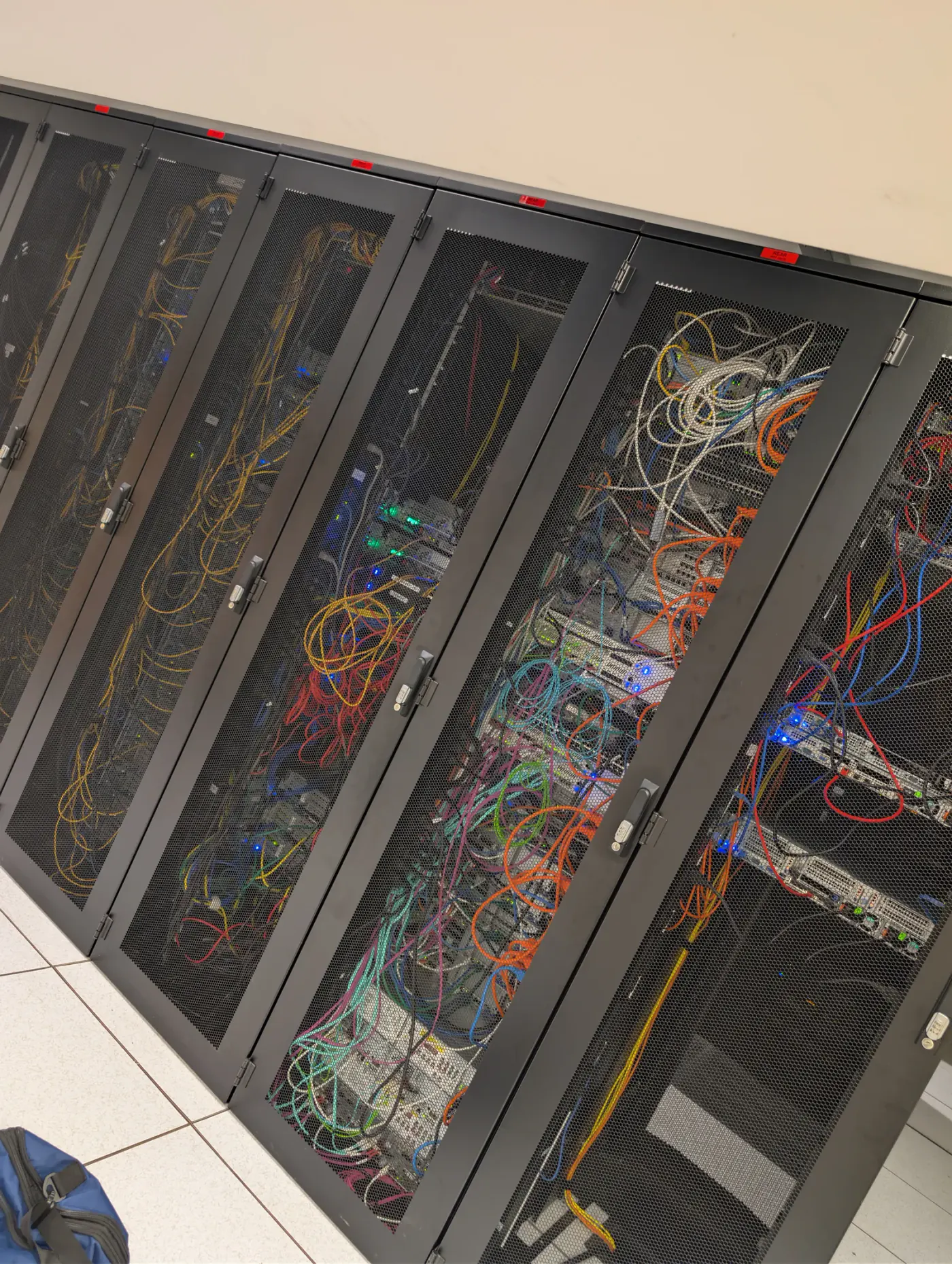 oXnames server cabinets deployed in Nottingham